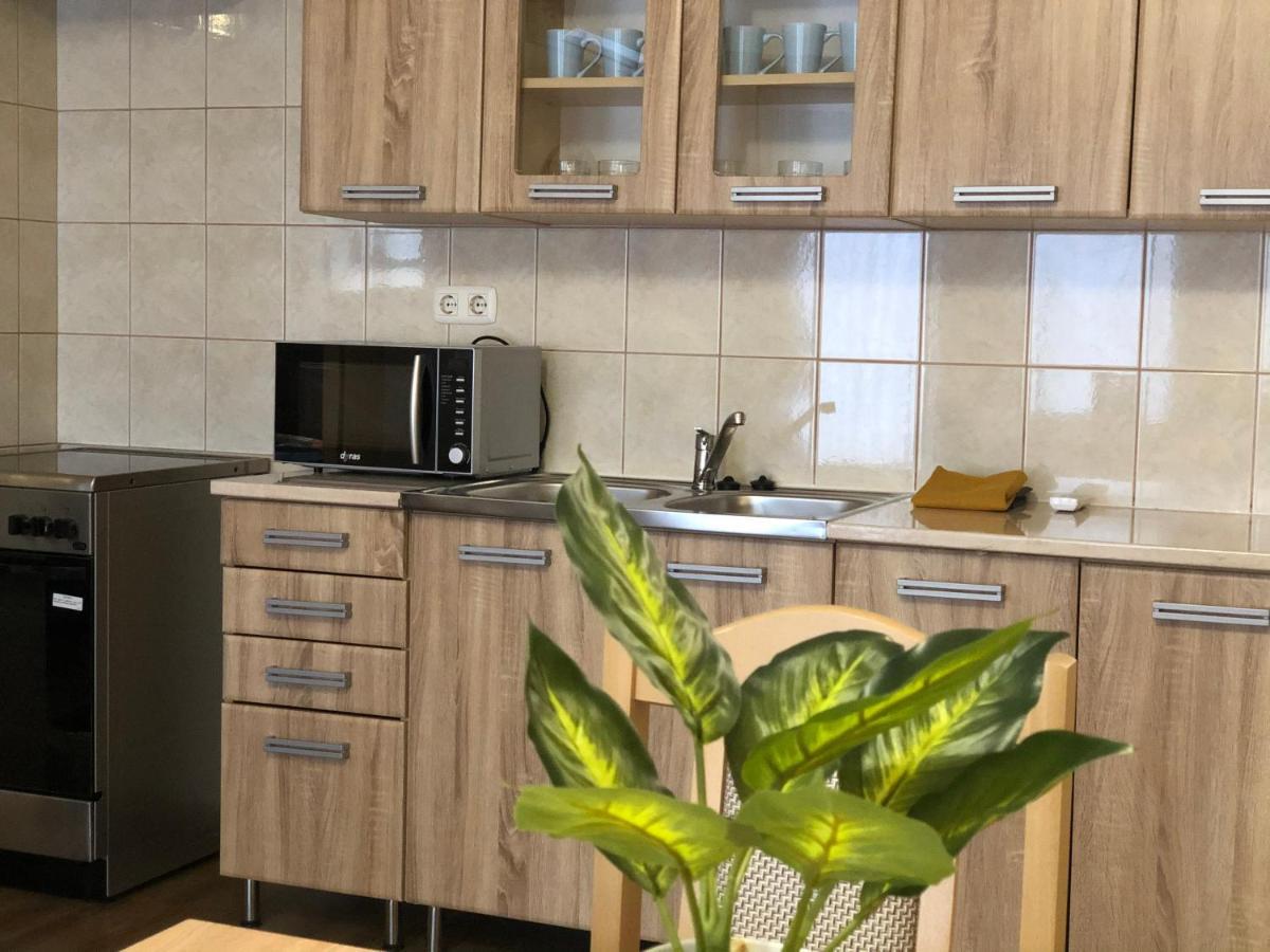 Alina Apartmanok Hajduszoboszlo Exterior photo